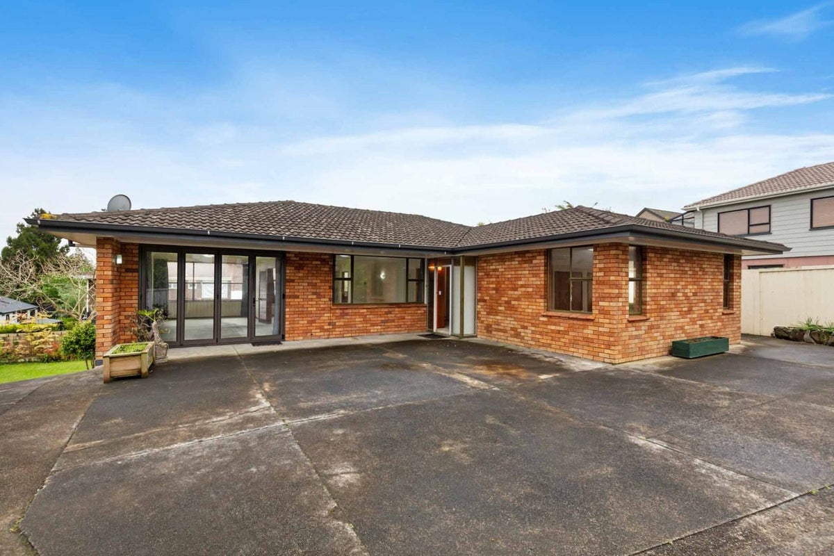 247B Hillsborough Road, Hillsborough, Auckland - Carousel 1