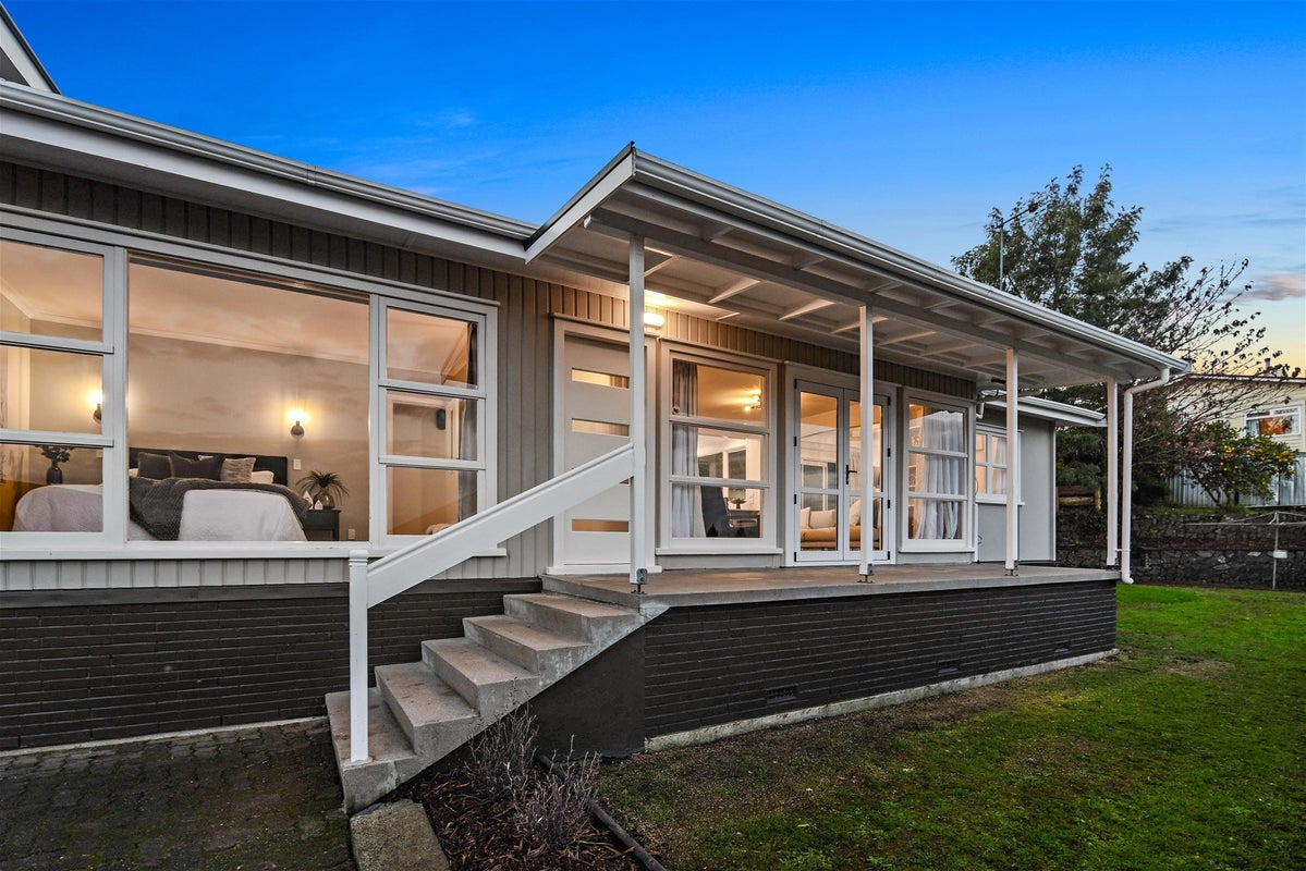 30 Carey Street, Maeroa, Hamilton - Carousel 12