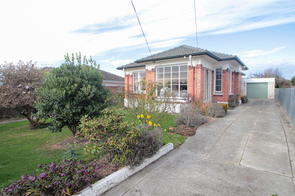 7 Rother Street, Oamaru, Oamaru - Carousel 1
