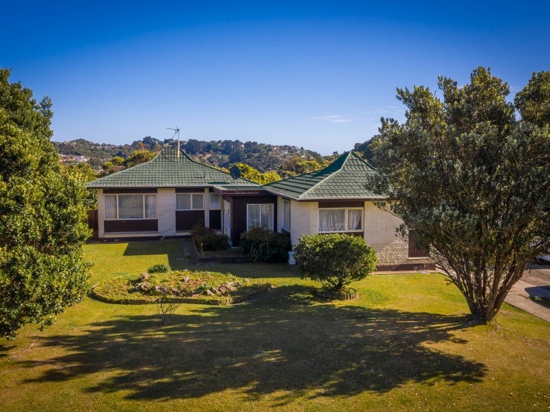 14 The Sounding, Whitby, Porirua - Carousel 1