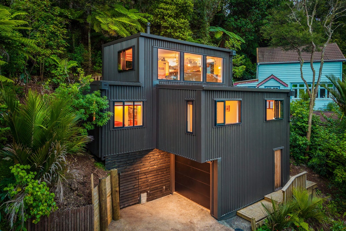 105 Laingholm Drive, Laingholm, Auckland - Carousel 2
