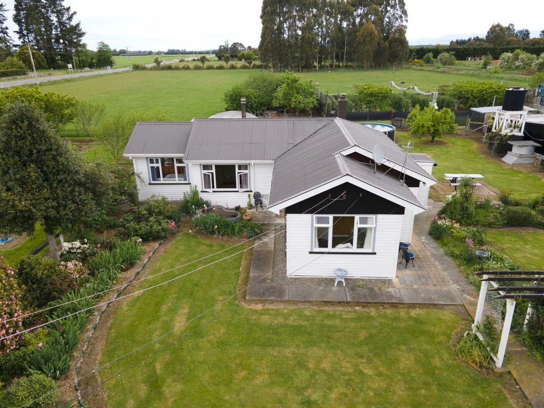 7 Opuha Street East, Orari - Carousel 1