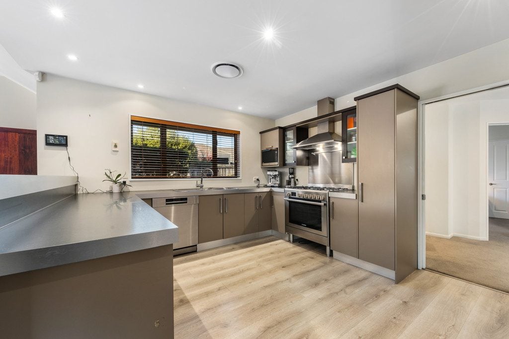 17 Evergreen Place, Parklands, Christchurch - Carousel 2