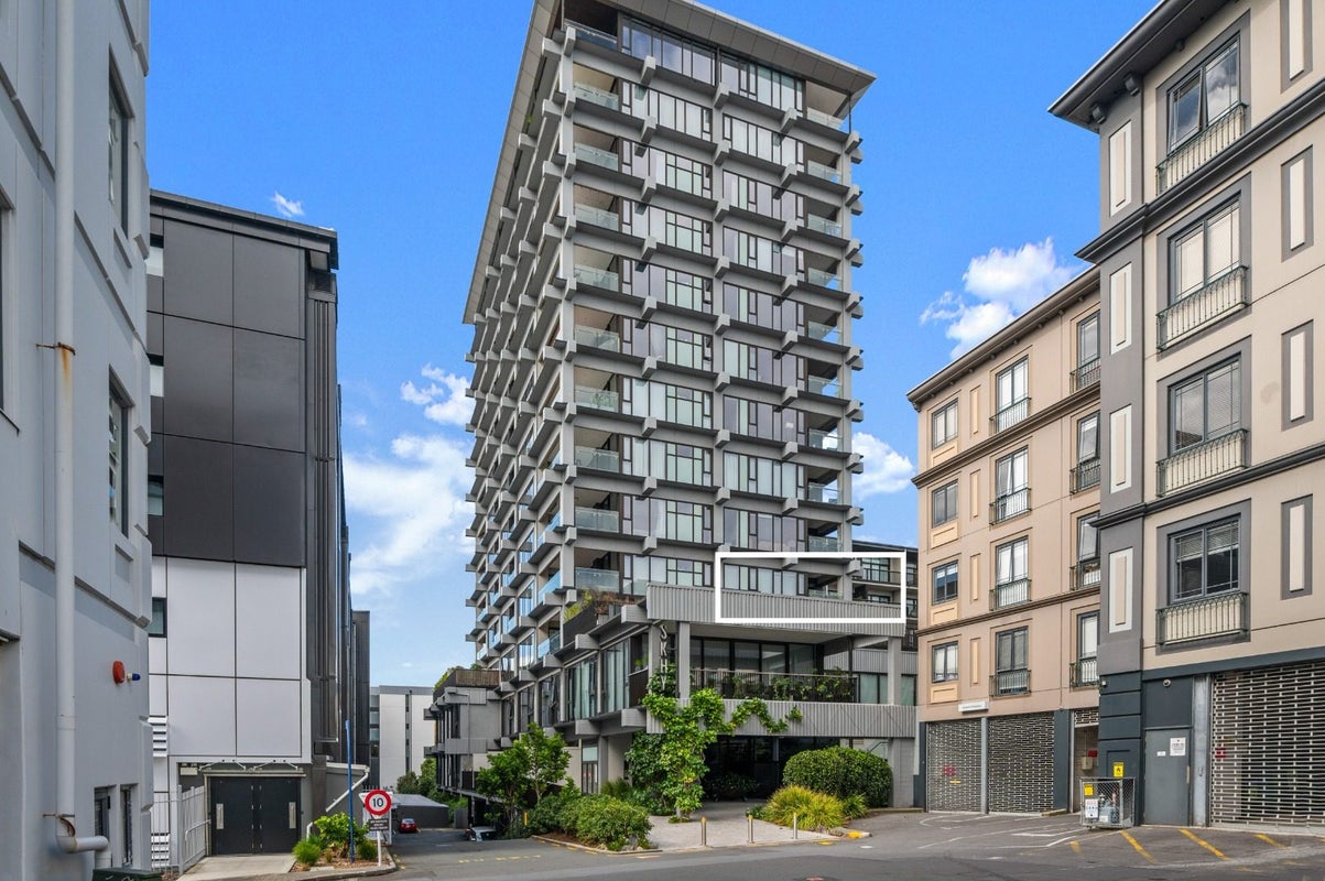 206/5 Hohipere Street, Grafton, Auckland - Carousel 1