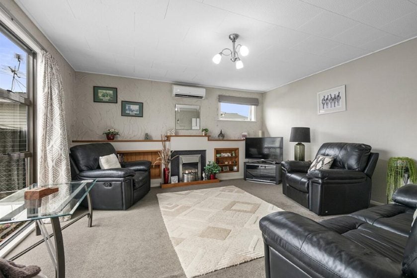 7 Kowhai Avenue, Ebdentown, Upper Hutt - Carousel 2