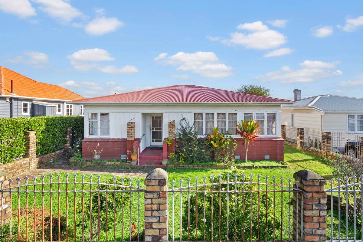 507 Sandringham Road, Sandringham, Auckland - Carousel 1