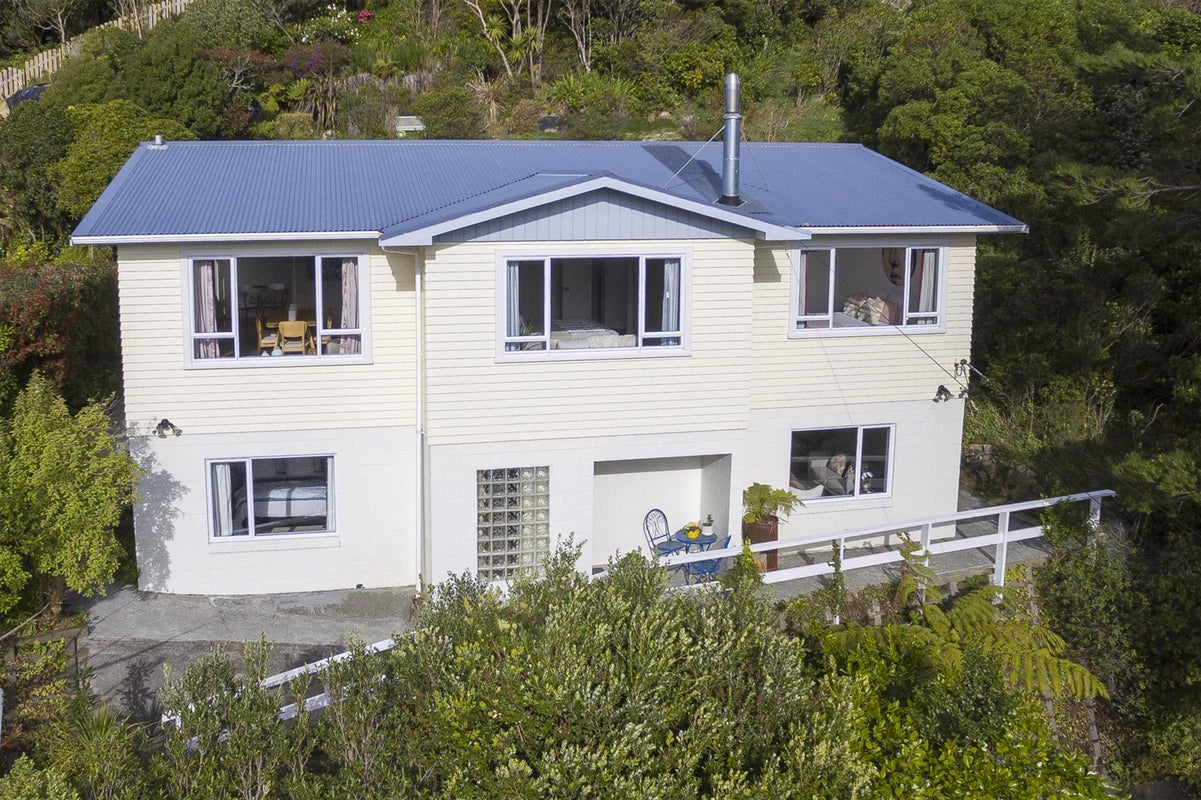 31 Edgeware Road, Wilton, Wellington - Carousel 1