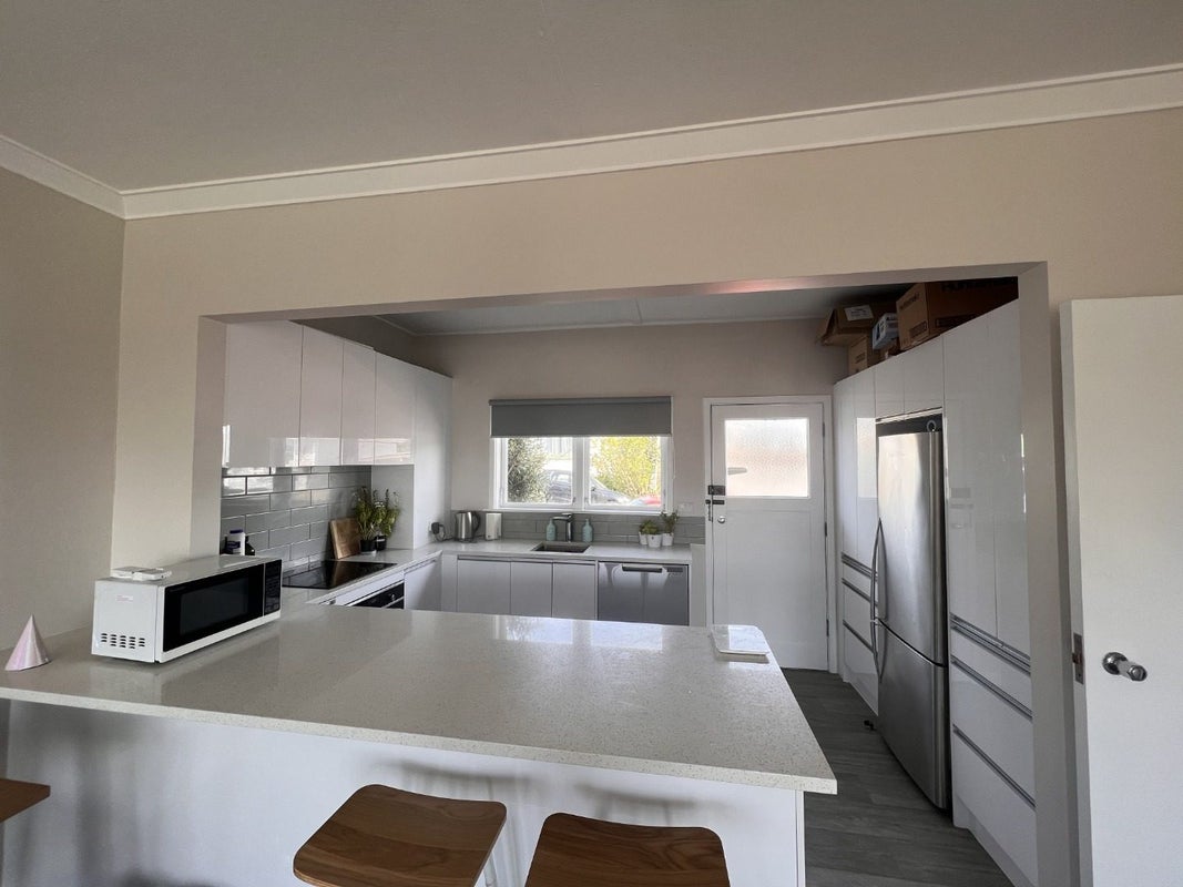 76B Thompson Street, Mount Cook, Wellington - Carousel 2