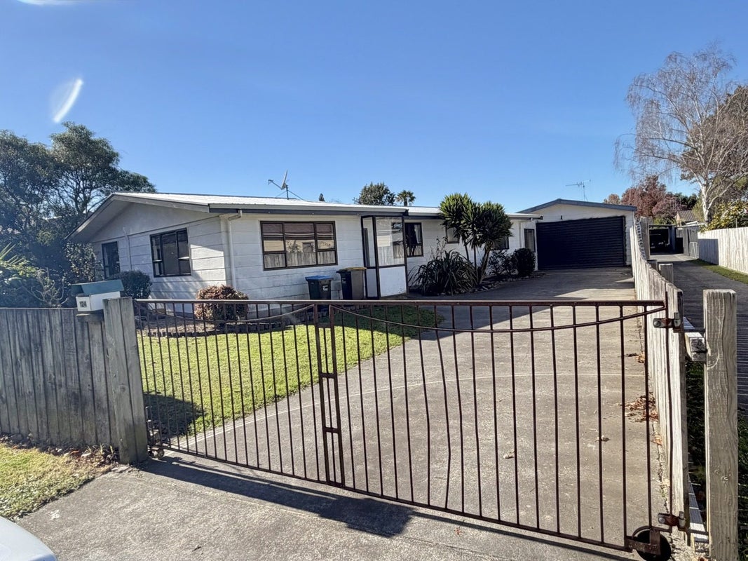 124 Burns Street, Leamington, Cambridge - Carousel 1