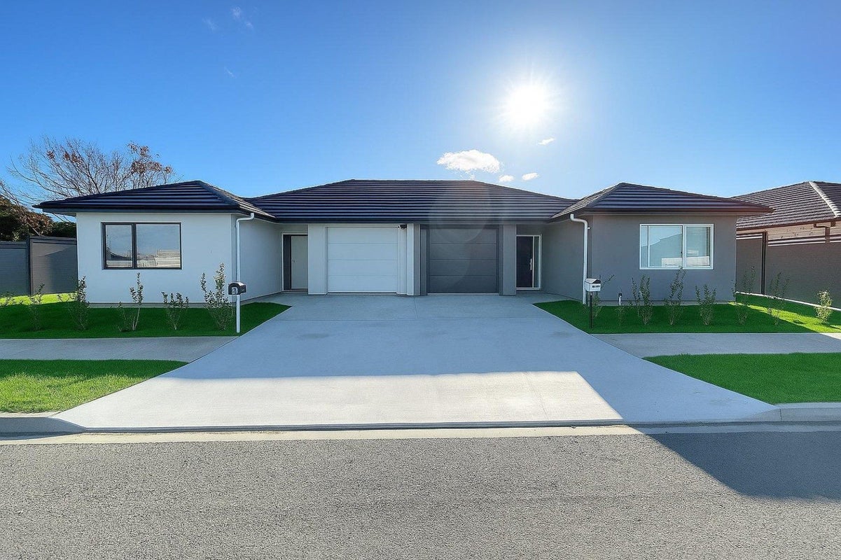 1 Chester Road, Springvale, Whanganui - Carousel 1