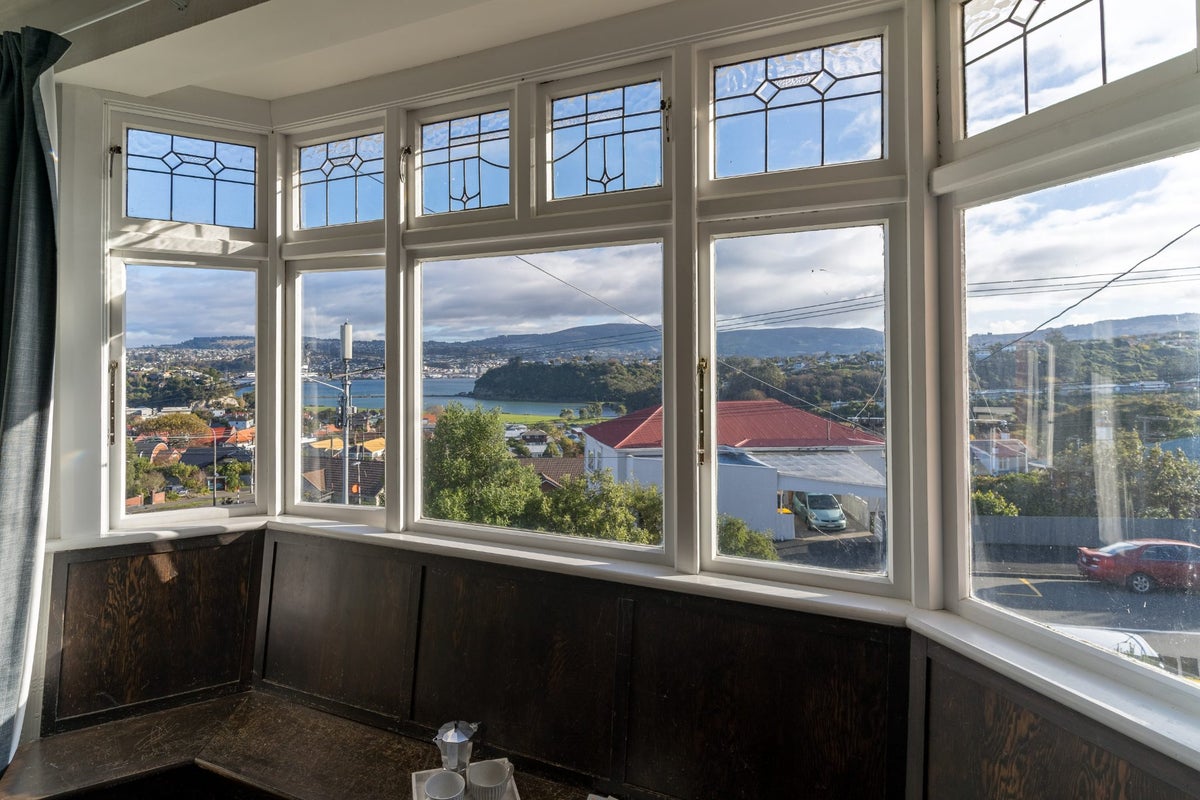 4 Highcliff Road, Andersons Bay, Dunedin - Carousel 1