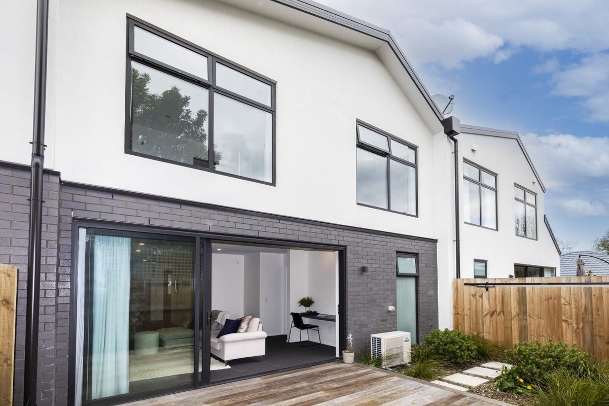 3/677 Worcester Street, Linwood, Christchurch - Carousel 1