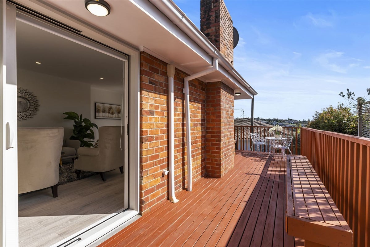 1/74 Pupuke Road, Hillcrest, Auckland - Carousel 2