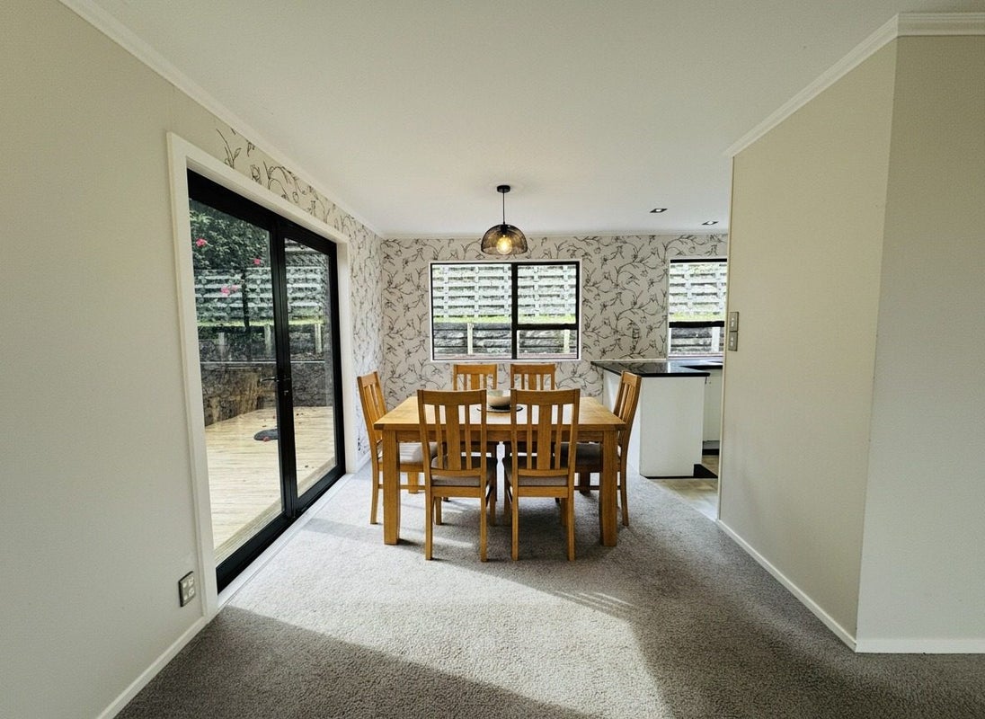 15 Alleyne Court, Brown Owl, Upper Hutt - Carousel 2