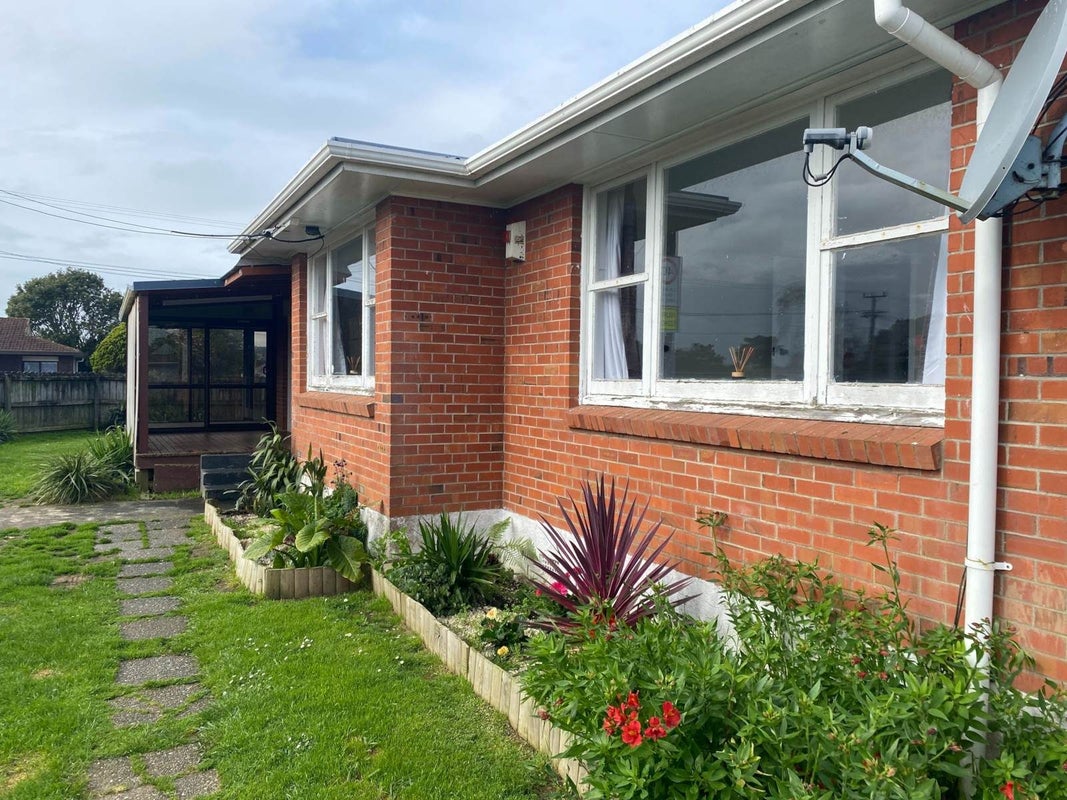 57 McKean Avenue, Manurewa, Auckland - Carousel 2