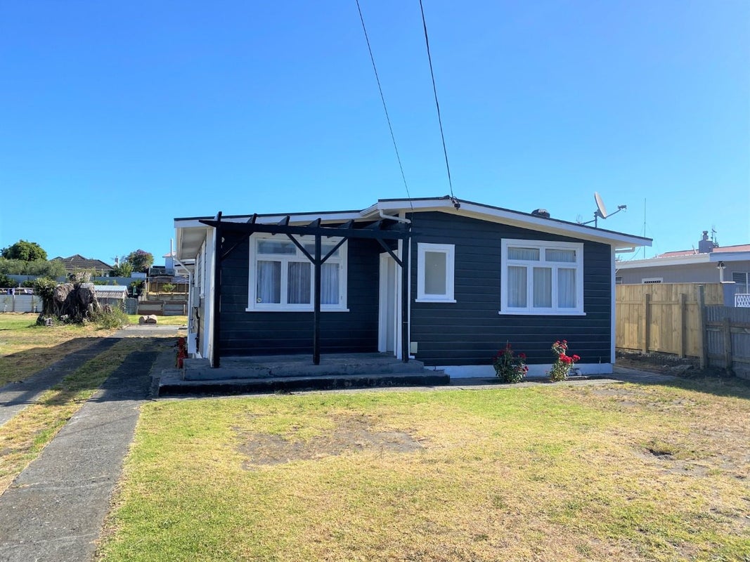 11 Konini Street, Tawhero, Whanganui - Carousel 1
