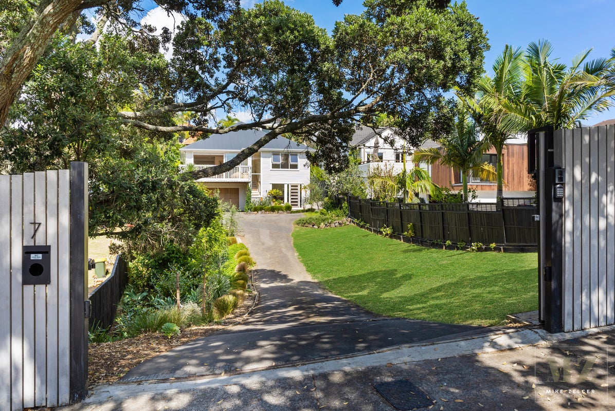 7 Paerimu Street, Orakei, Auckland - Carousel 2