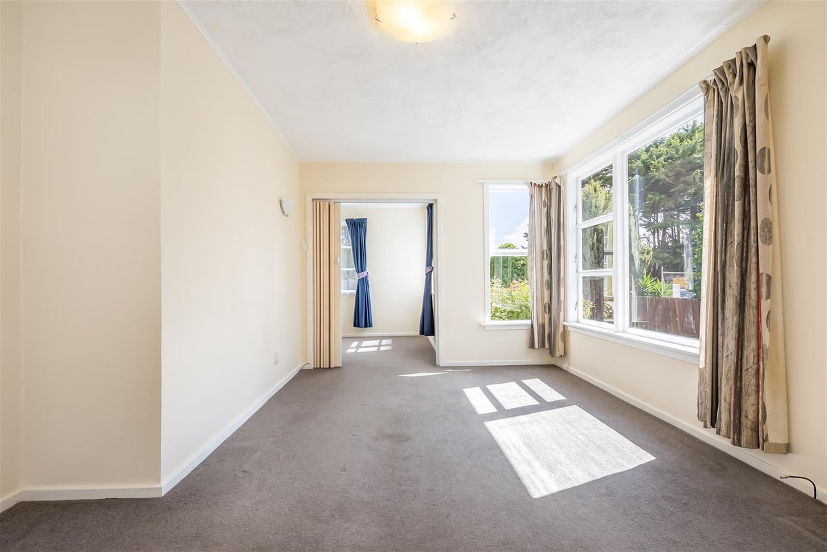 361 Cambridge Terrace, Naenae, Lower Hutt - Carousel 2