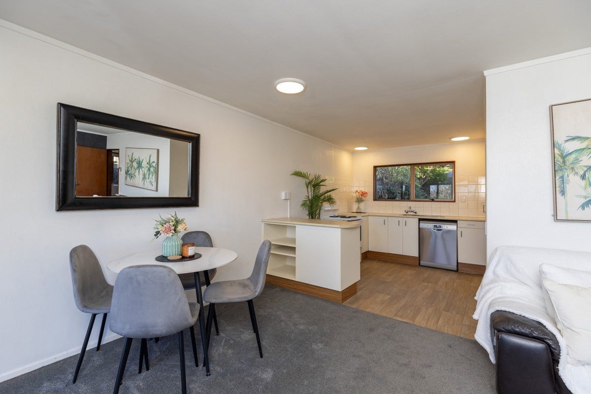 30A Kakariki Grove, Waikanae, Waikanae - Carousel 2