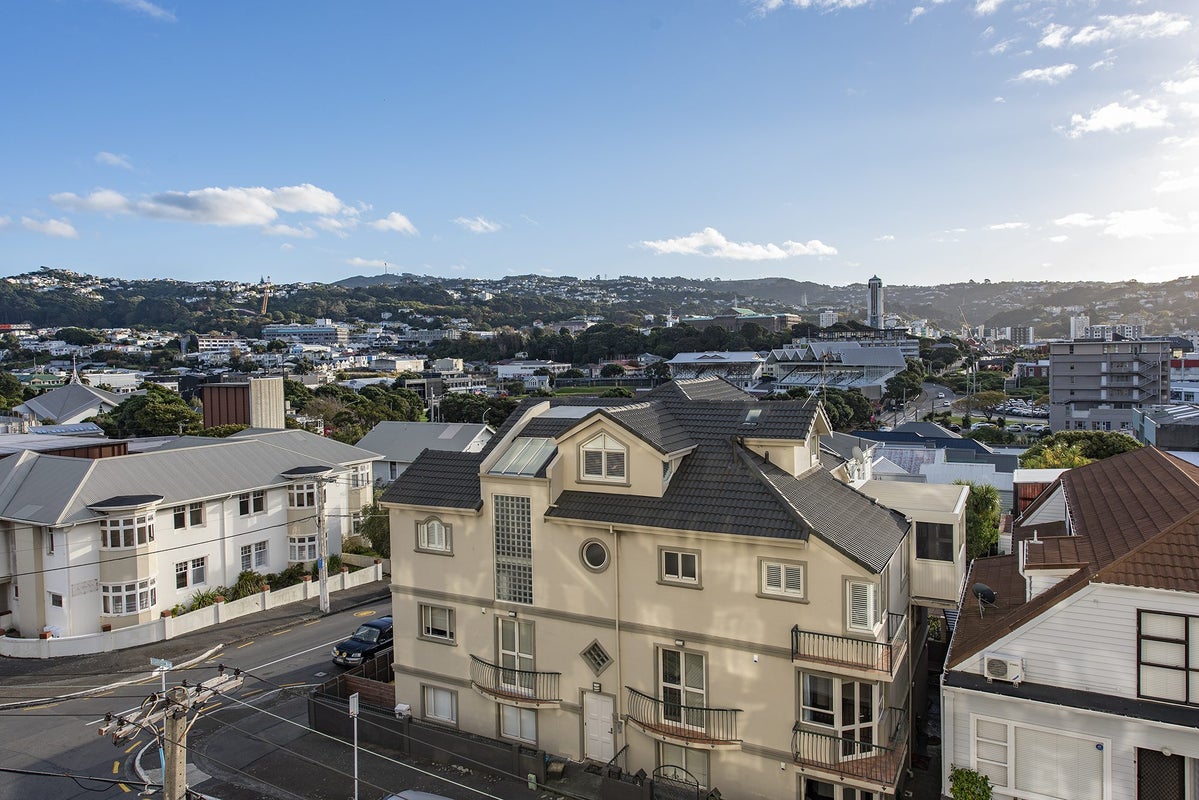 403/131 Brougham Street, Mount Victoria, Wellington - Carousel 9
