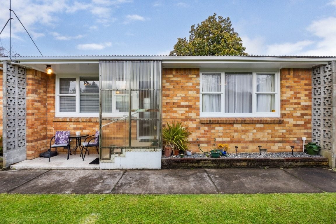 58B Firth Street, Hamilton East, Hamilton - Carousel 1