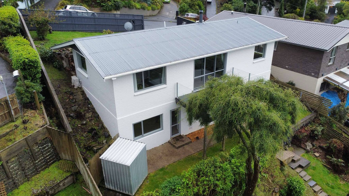 17 Larkins Street, Helensburgh, Dunedin - Carousel 1