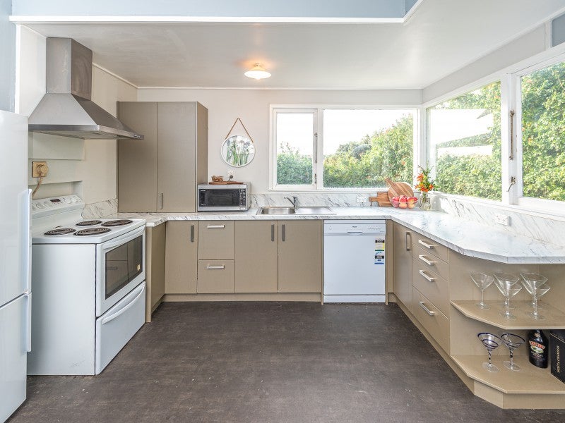 26 Toi Street, Tawhero, Whanganui - Carousel 2