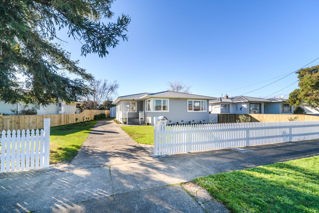 23 Duff Crescent, Highbury, Palmerston North - Carousel 1