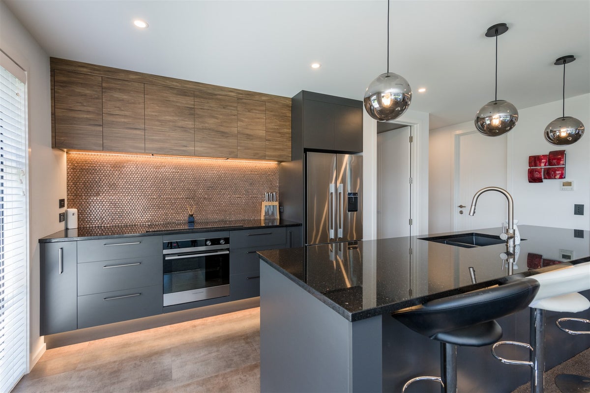 14 Camberley Road, Richmond - Carousel 2
