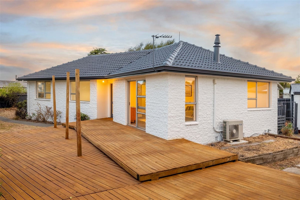 4 Inverell Place, North New Brighton, Christchurch - Carousel 1