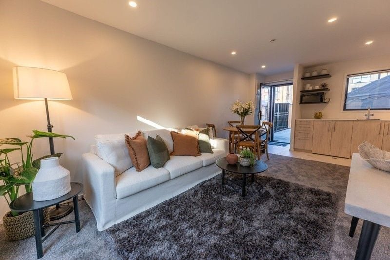 2/483 Selwyn Street, Christchurch Central, Christchurch - Carousel 1