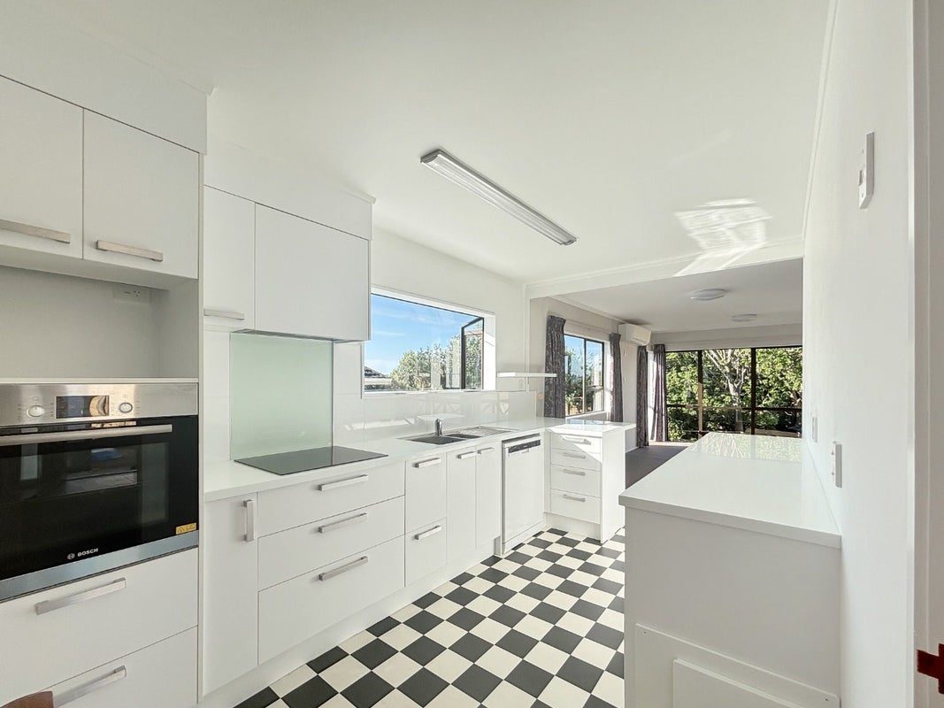 52 Eureka Place, Parahaki, Whangarei - Carousel 2