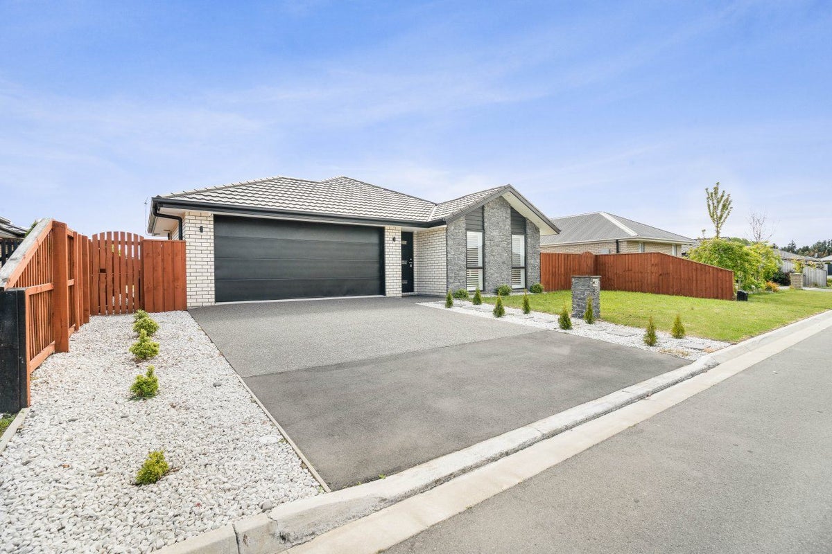 8 Petunia Drive, Wigram, Christchurch - Carousel 1