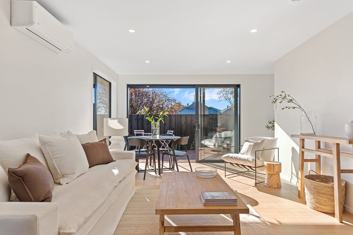 1/10 Seddon Street, Sydenham, Christchurch - Carousel 2