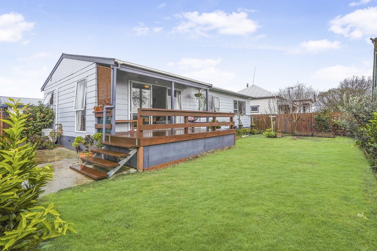 1A Ramsay Street, Frankton, Hamilton - Carousel 1