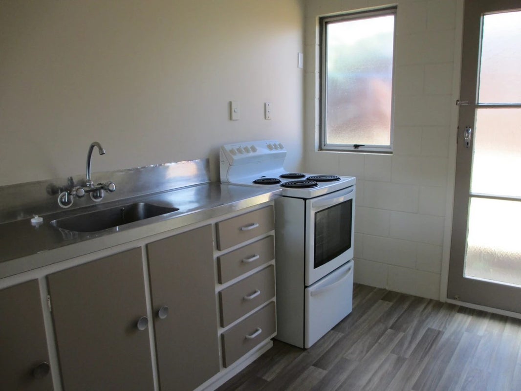 2/14 Islington Street, Frankton, Hamilton - Carousel 2