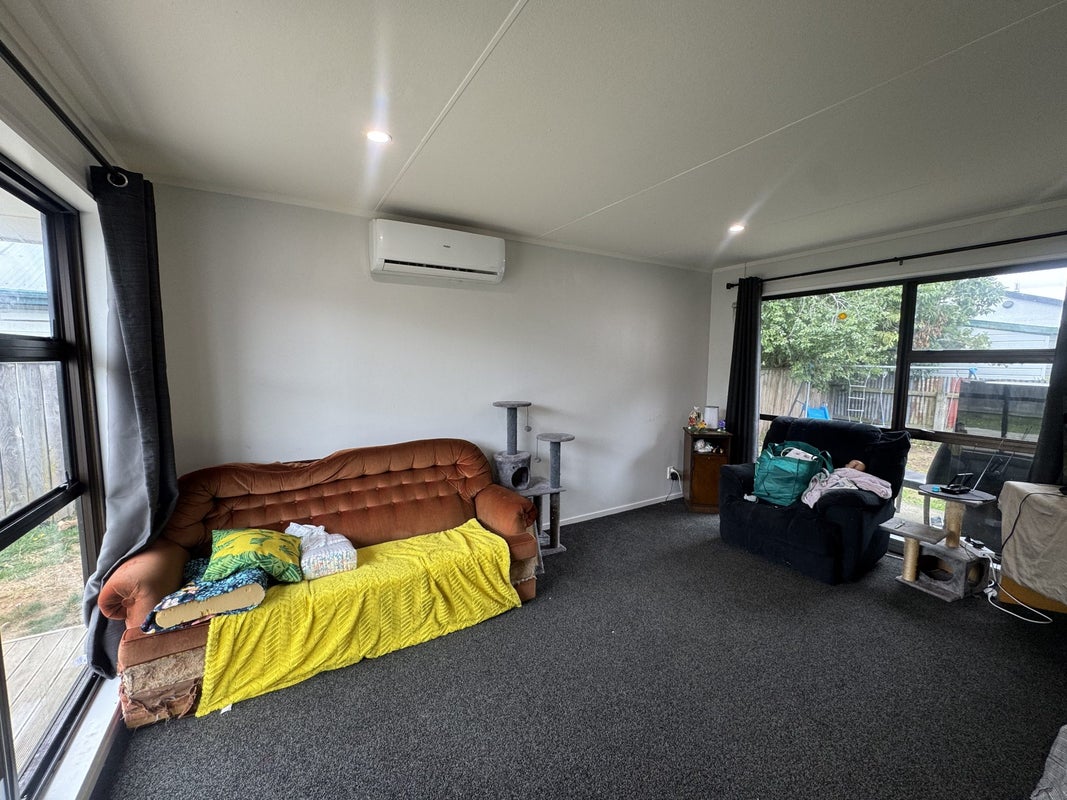 9A Limbrick Street, Terrace End, Palmerston North - Carousel 2