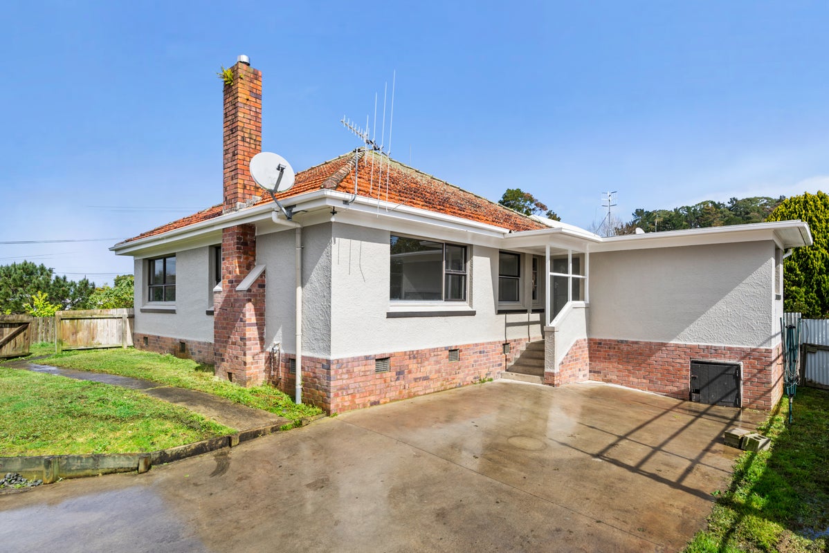 92 Anzac Road, Morningside, Whangarei - Carousel 1