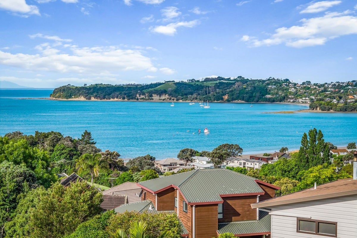 57 Stanmore Bay Road, Stanmore Bay, Whangaparaoa - Carousel 1
