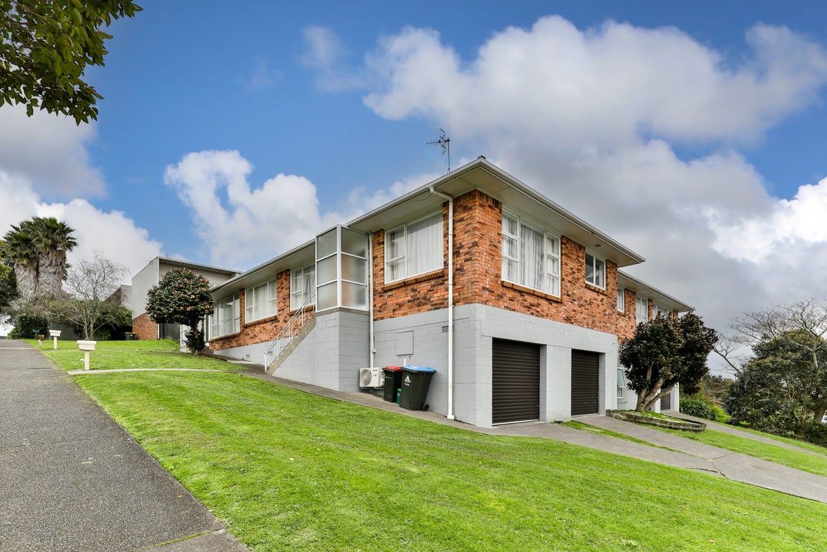 2/8 Strong Street, St Johns, Auckland - Carousel 2