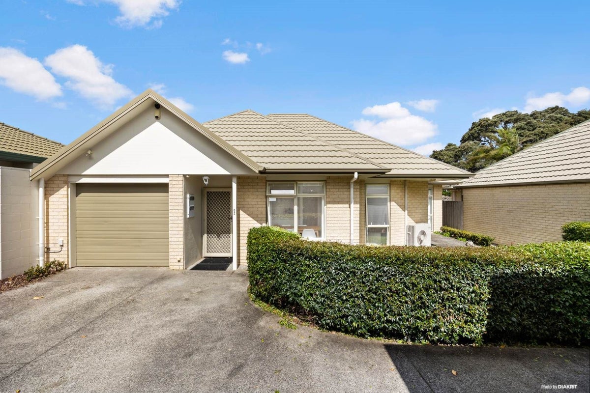 39A Amaru Road, One Tree Hill, Auckland - Carousel 2