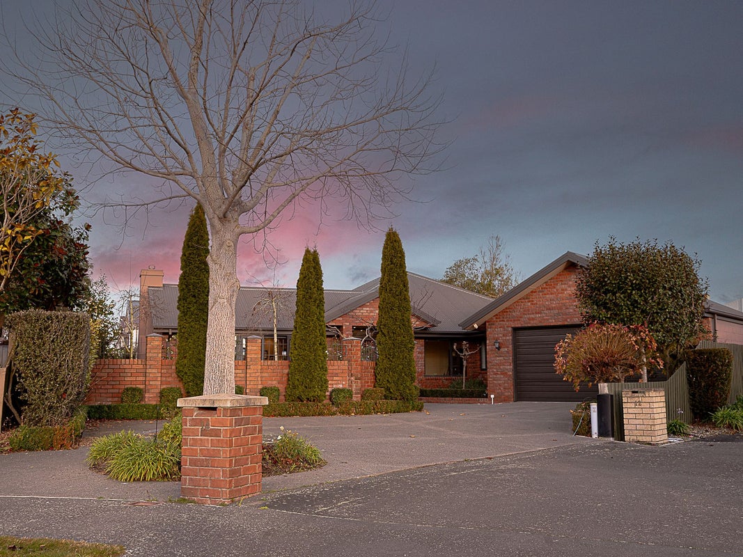14 Dunmurry Place, Casebrook, Christchurch - Carousel 1