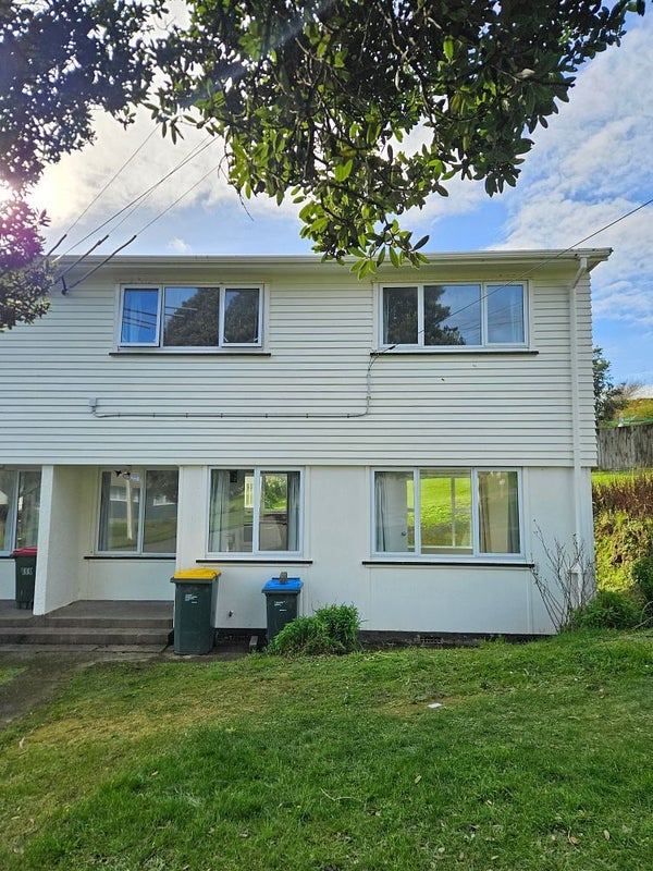 1 Devon Place, Cannons Creek, Porirua - Carousel 1