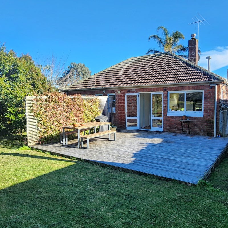 62 Tahapa Crescent, Meadowbank, Auckland - Carousel 1