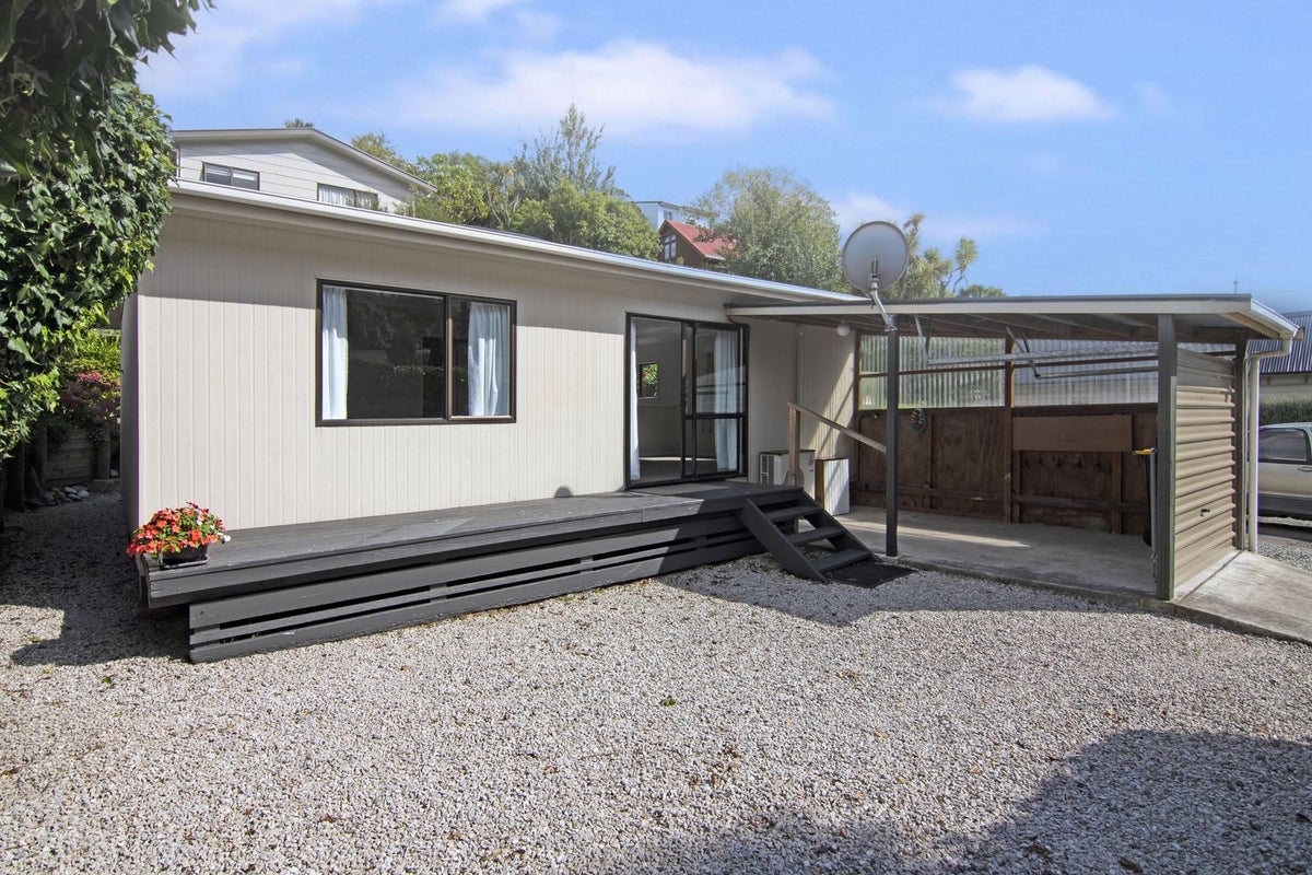 1/26 Russell Street, Stepneyville, Nelson - Carousel 1