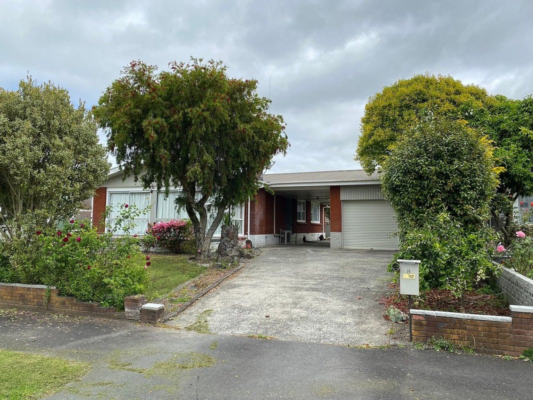 8 Carlson Crescent, Silverdale, Hamilton - Carousel 2