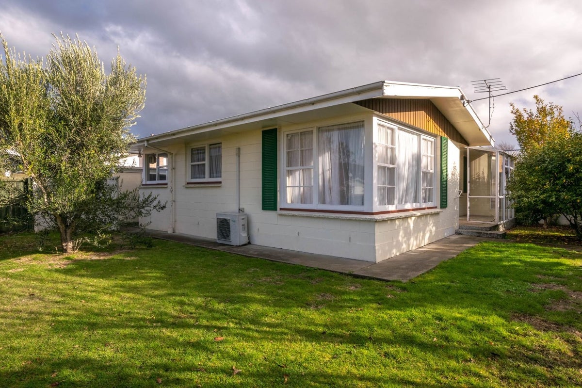 1 Kinloch Crescent, Witherlea, Blenheim - Carousel 1