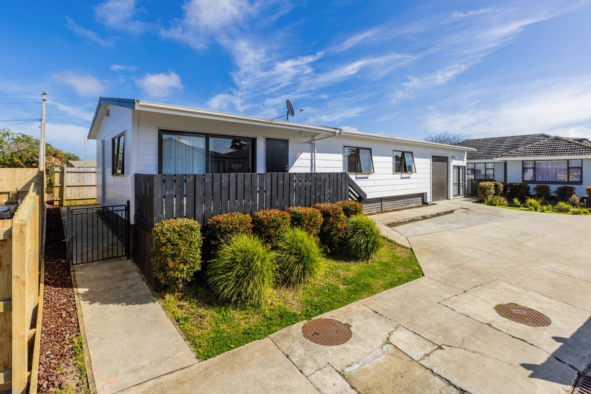 39A Park Avenue, Papatoetoe, Auckland - Carousel 1