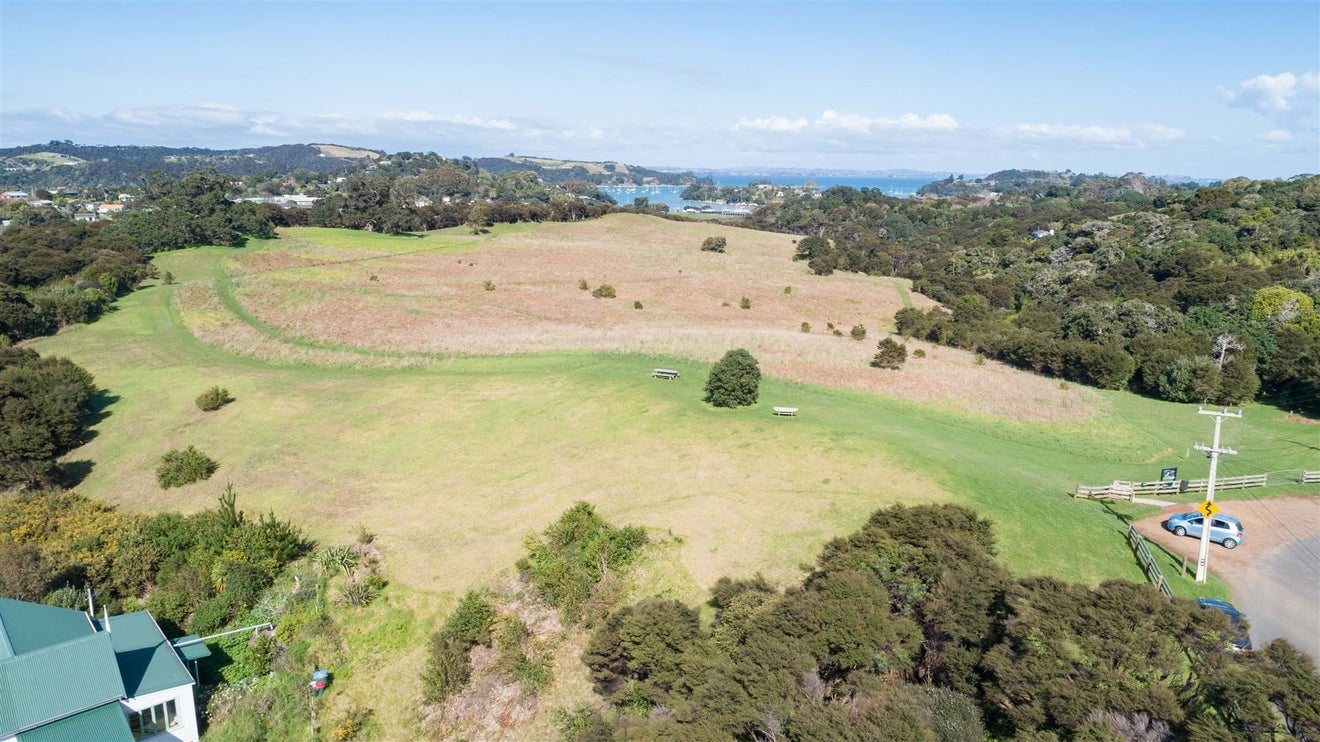 37 Te Toki Road, Ostend, Waiheke Island - Carousel 26