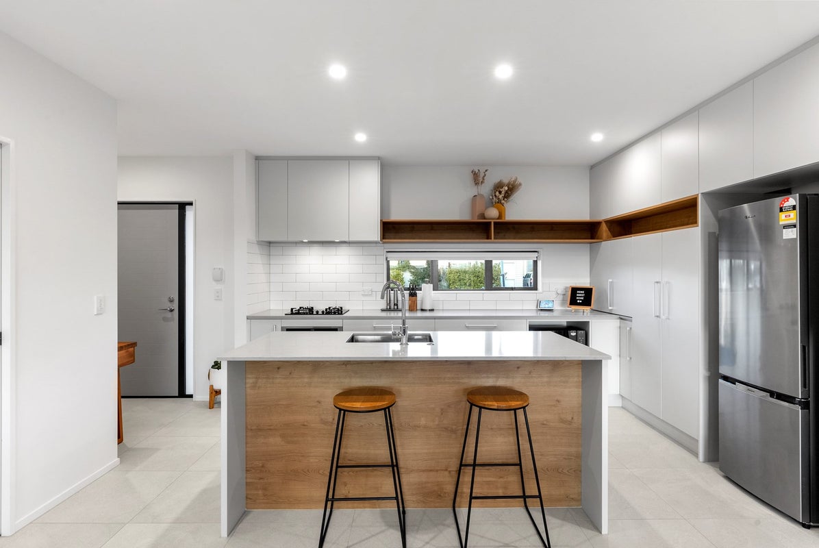 14 Brookview Drive, Flat Bush, Auckland - Carousel 2